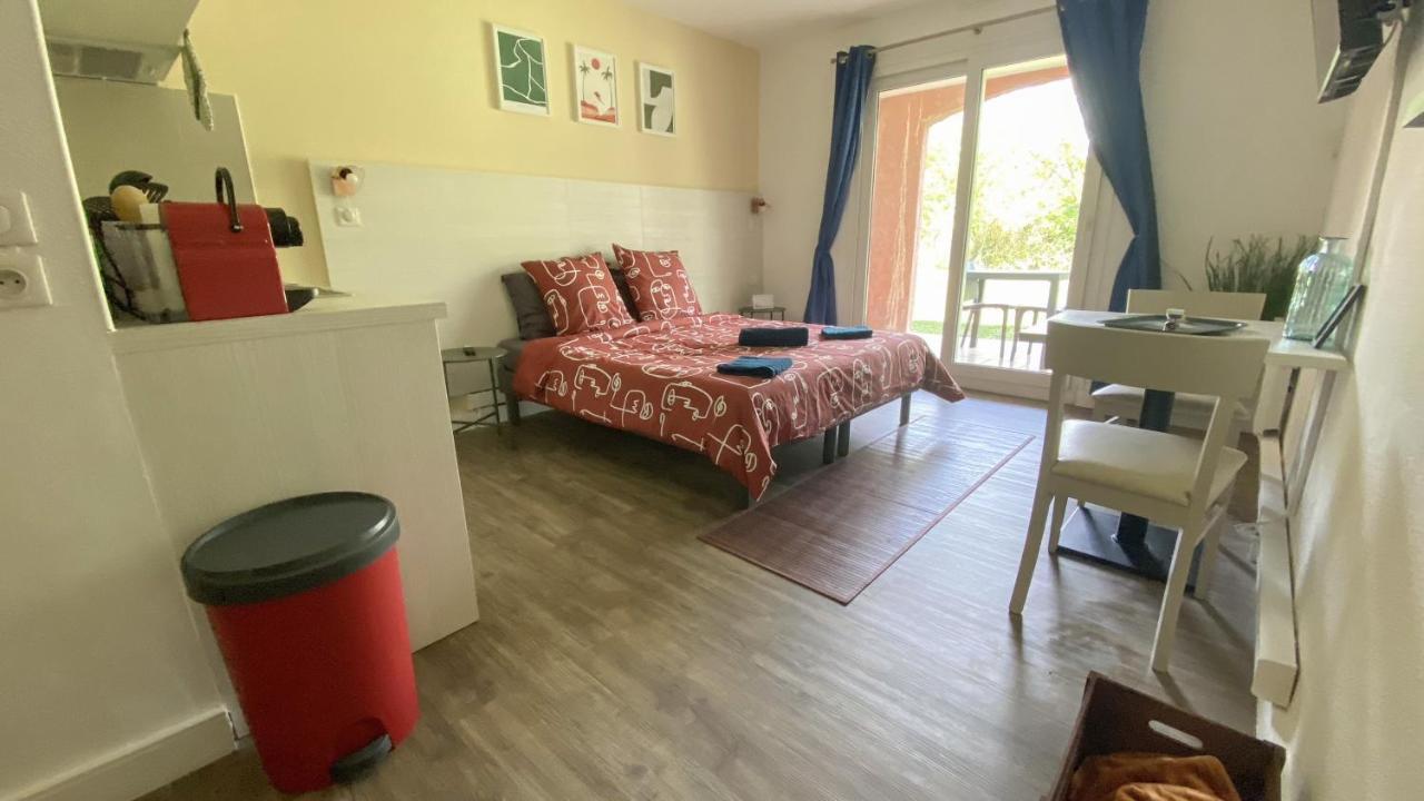Joli Studio Camargue Lou Rouge Arles Esterno foto